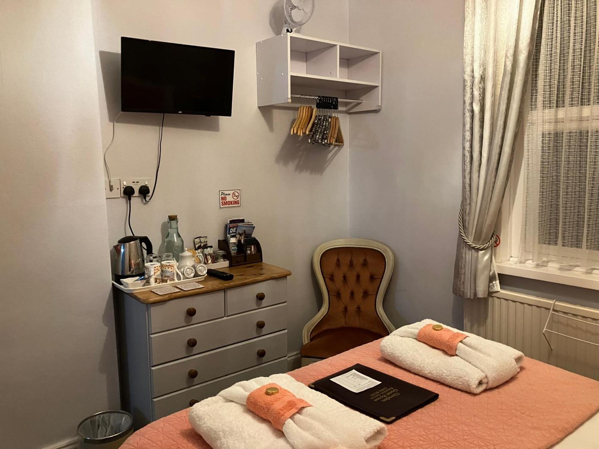 Cliveden Guest House Пейнтон Экстерьер фото