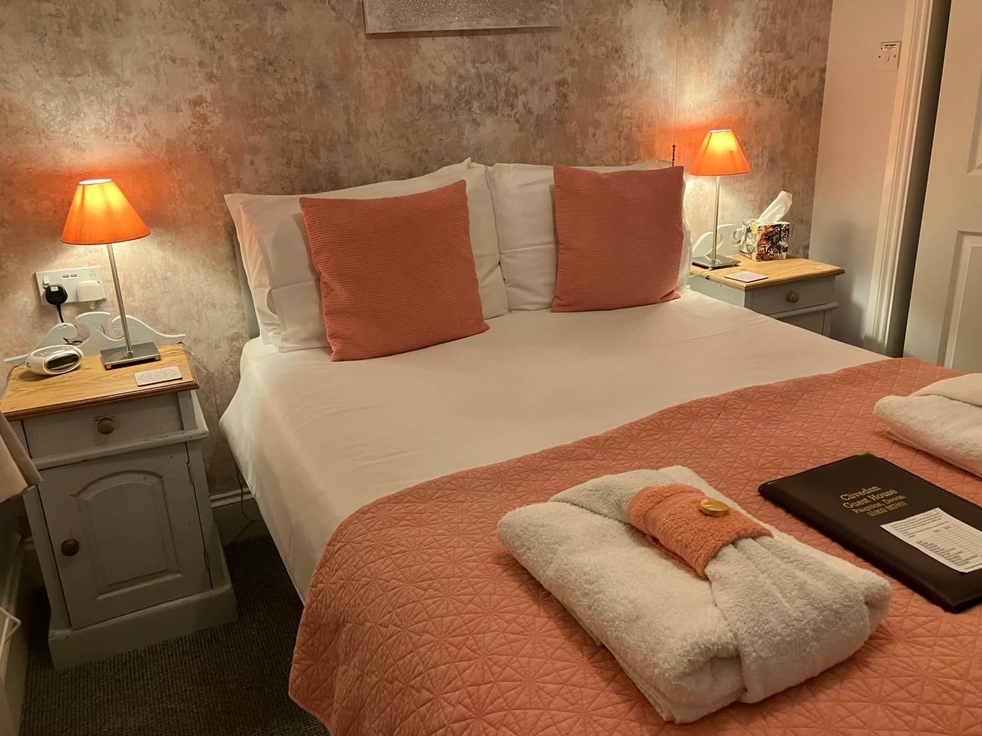 Cliveden Guest House Пейнтон Экстерьер фото